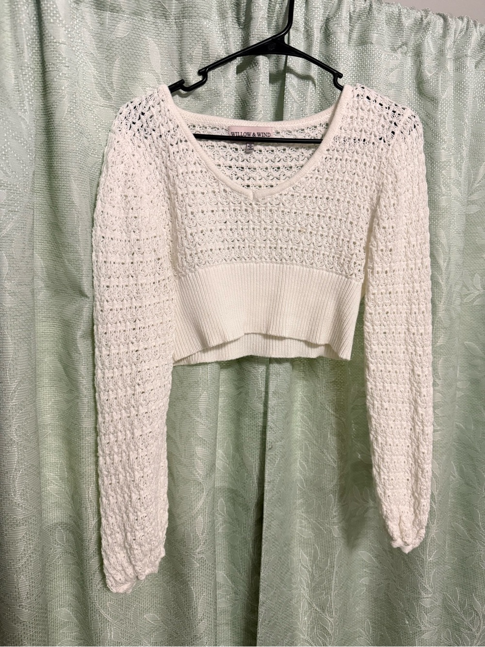 Willow & Wind Ivory Cropped Crochet Sweater